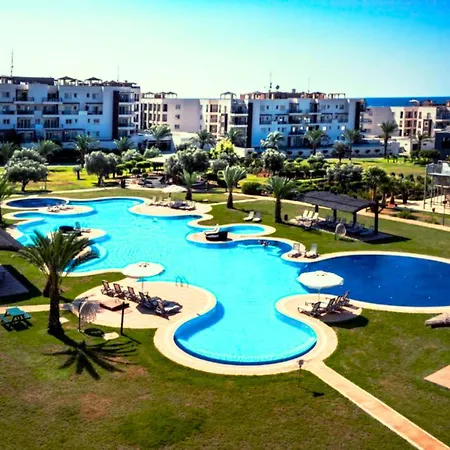 Sun & Sea In Thalassa Resort, Northern Cyprus شقة